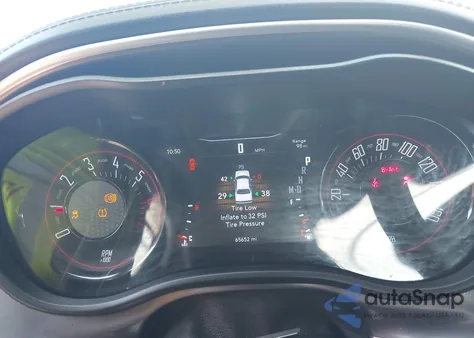 2022 Dodge Challenger R/T из США, поврежденный, VIN 2C3CDZBT9NH233914